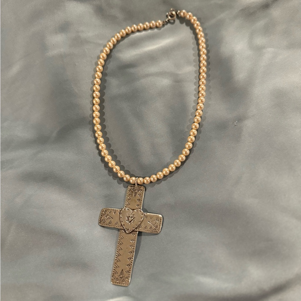Elegant Pearl Necklace with Silver Cross Pendant